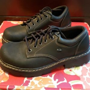 Women's Skechers Parties Mate Bump Toe Oxfords